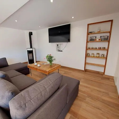 De La Petite Trotterie Vakantiehuis Peuton